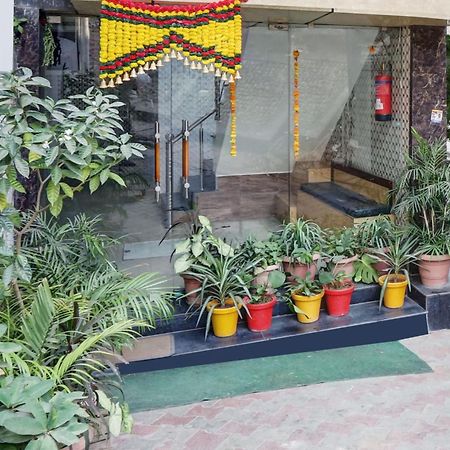 Hotel O Jammu Near Ragunath Bazaar Formerly Goodwill Kültér fotó