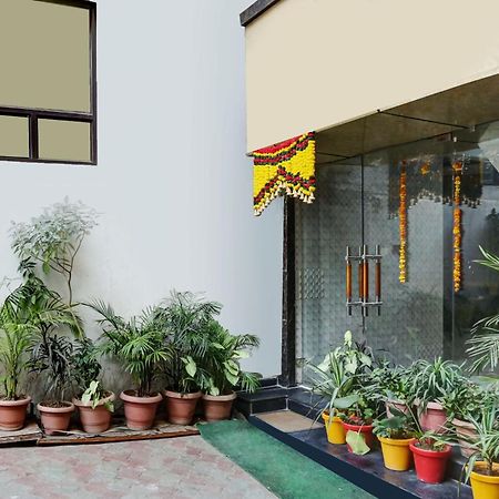 Hotel O Jammu Near Ragunath Bazaar Formerly Goodwill Kültér fotó