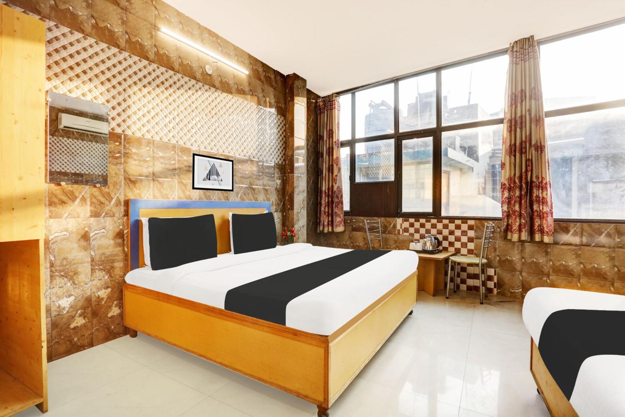 Hotel O Jammu Near Ragunath Bazaar Formerly Goodwill Kültér fotó